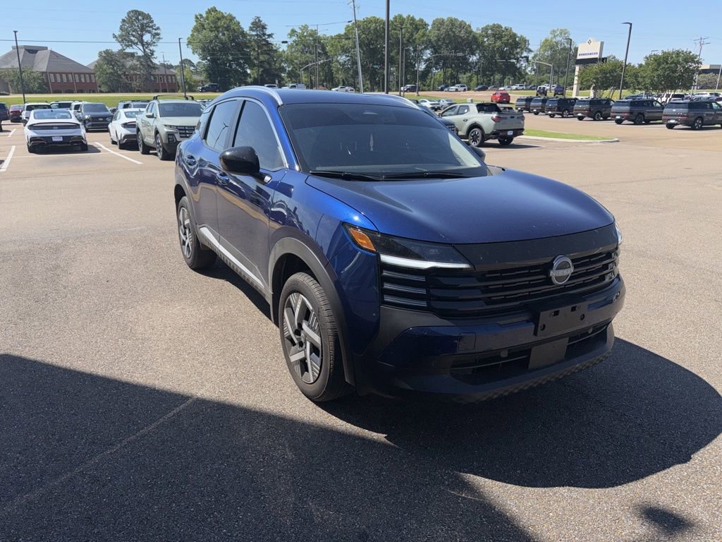 Used 2026 Nissan Kicks SV FWD image 3