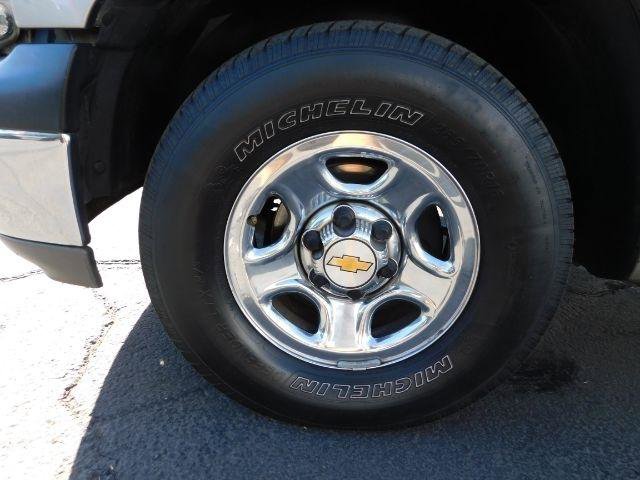 Used 2002 Chevrolet Silverado 1500 LS image 9