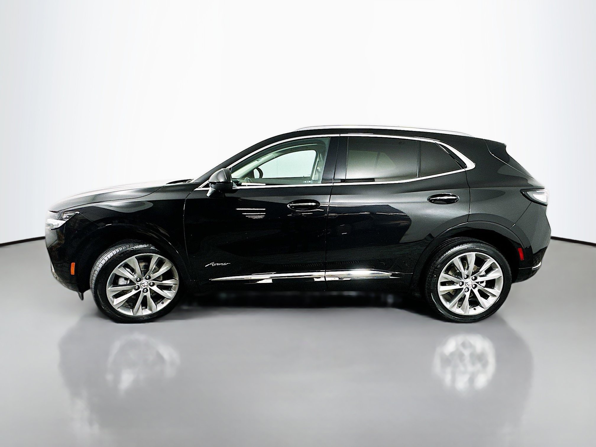 Used 2023 Buick Envision Avenir AWD/4WD image 4