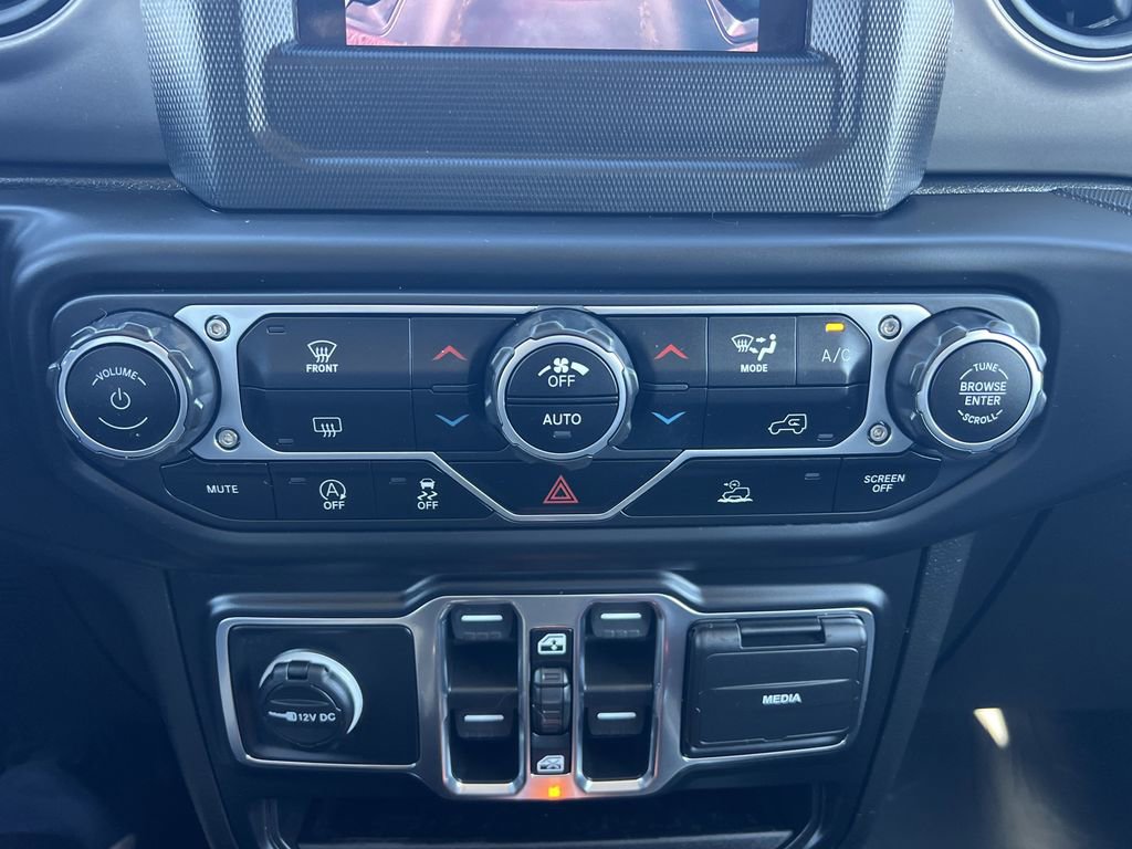 Used 2021 Jeep Gladiator Sport image 6