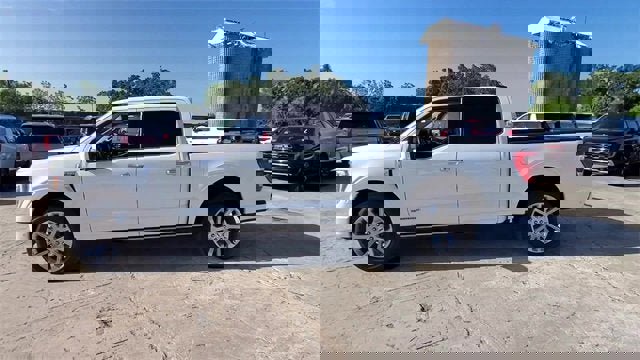 Used 2023 Ford F150 Limited image 6