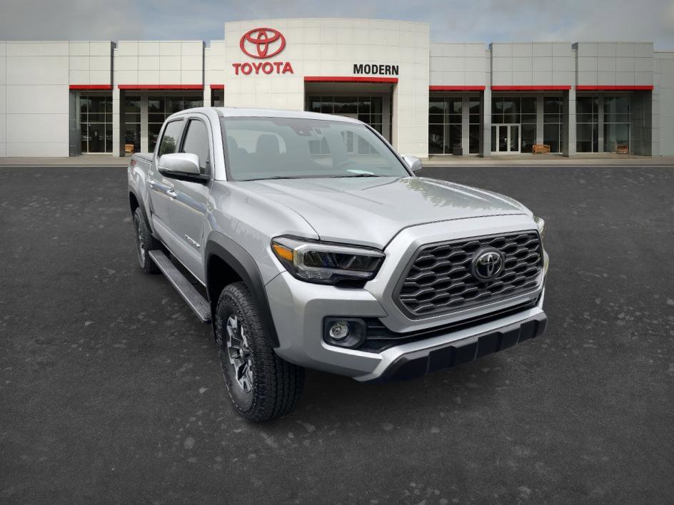 Certified 2023 Toyota Tacoma TRD Off-Road w/ TRD Premium Off Road Package AWD/4WD image 3
