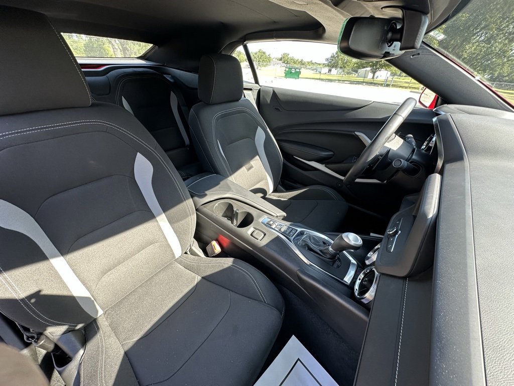 Used 2023 Chevrolet Camaro LT image 10