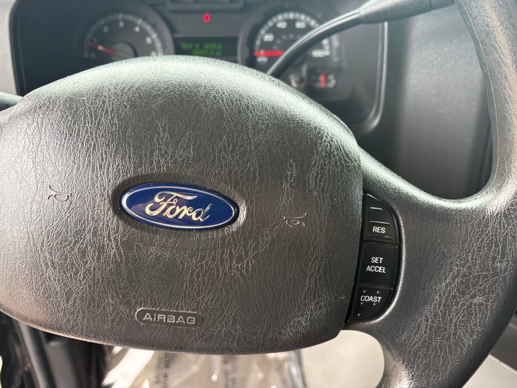 Used 2016 Ford E-450 and Econoline 450 Super Duty RWD image 21
