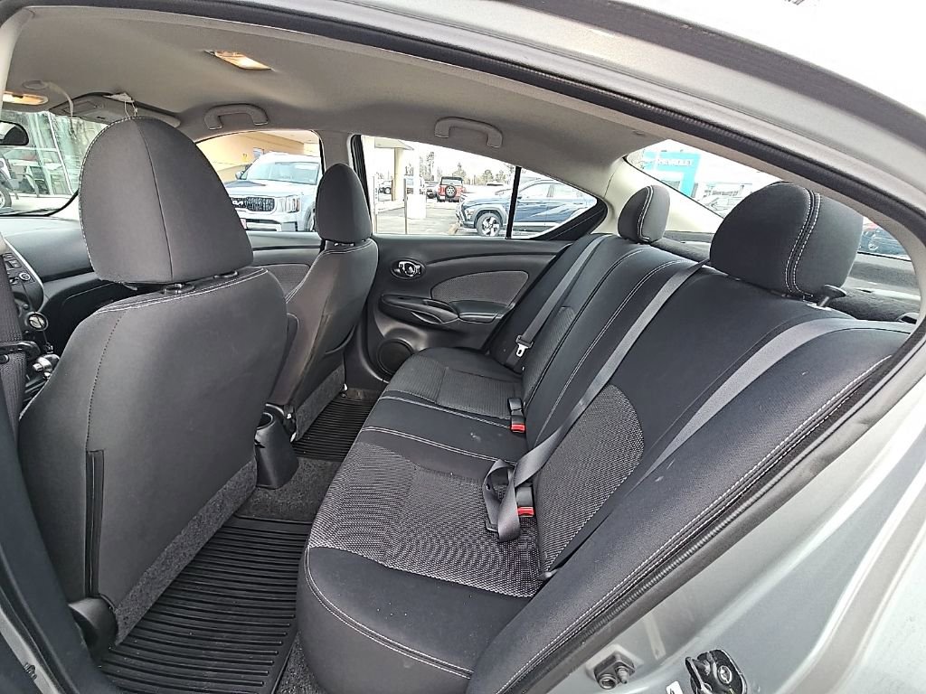 Used 2014 Nissan Versa SV w/ Convenience Package FWD image 13
