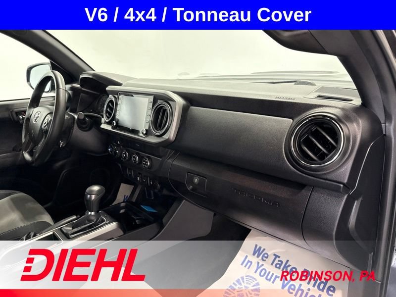 Used 2020 Toyota Tacoma TRD Sport AWD/4WD image 16