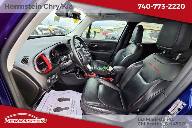 Used 2017 Jeep Renegade Trailhawk w/ Premium Trailhawk Package AWD/4WD image 21