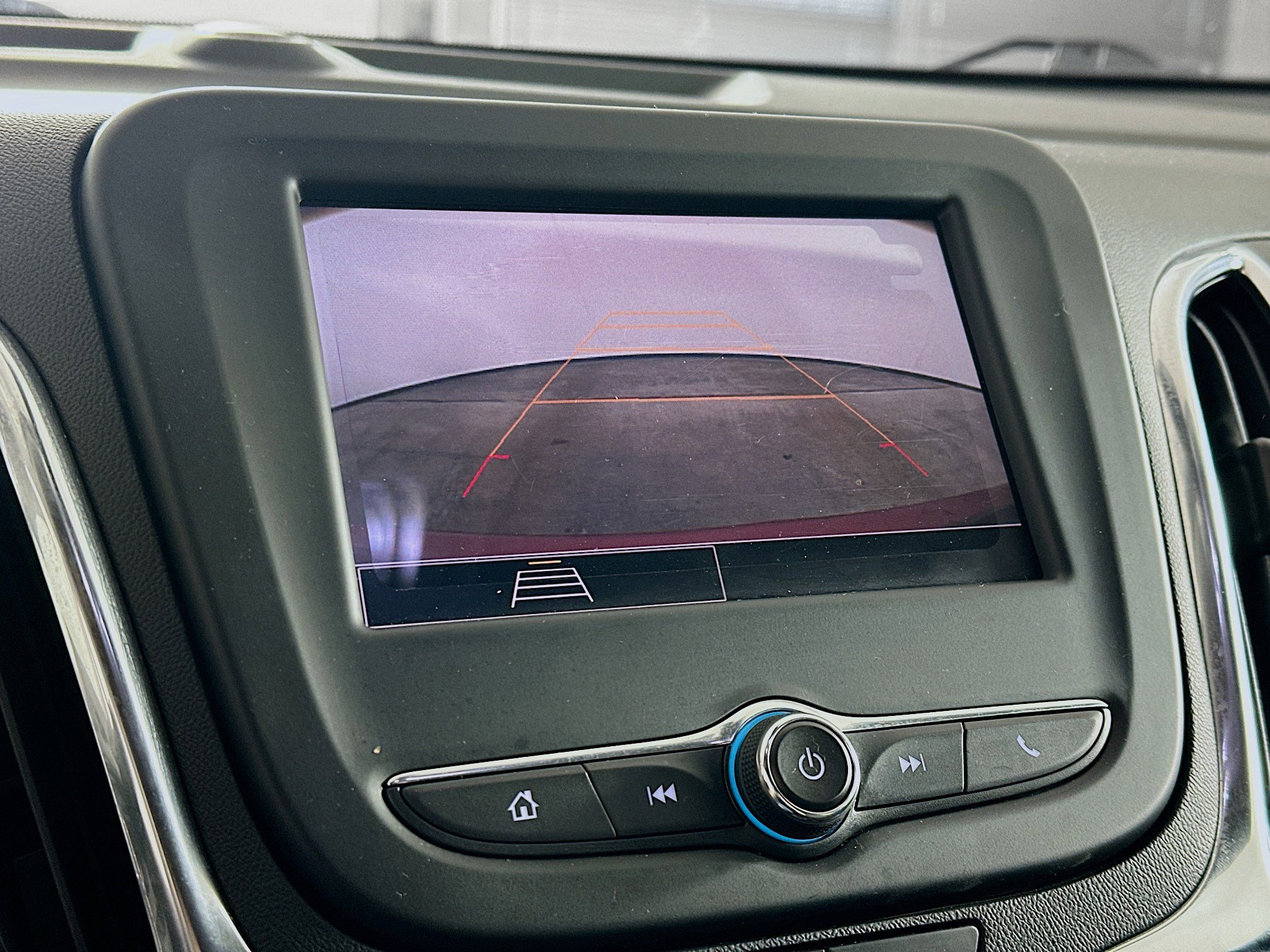 Used 2022 Chevrolet Equinox LT image 22