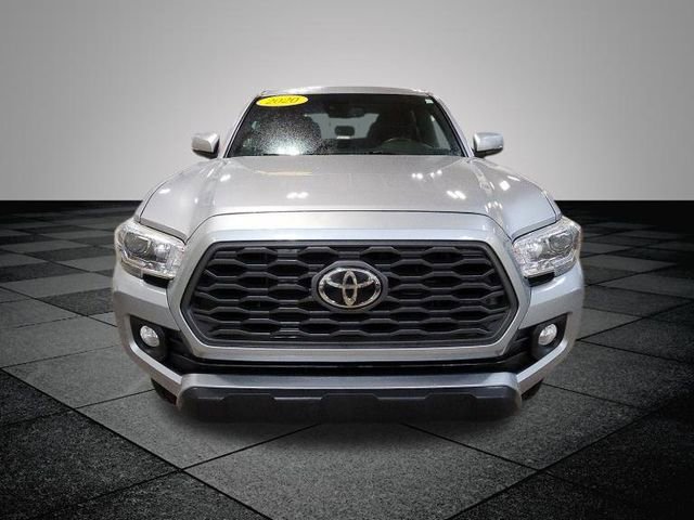 Used 2020 Toyota Tacoma TRD Off-Road w/ Technology Package image 9