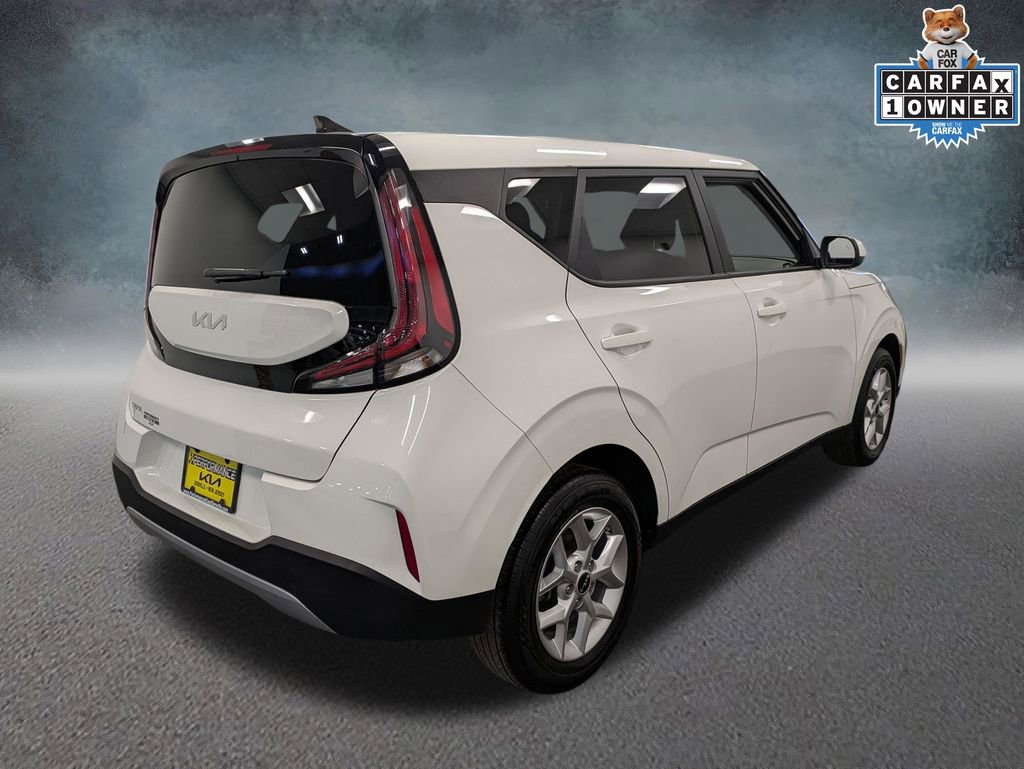 Certified 2025 Kia Soul LX w/ LX Technology Package image 4