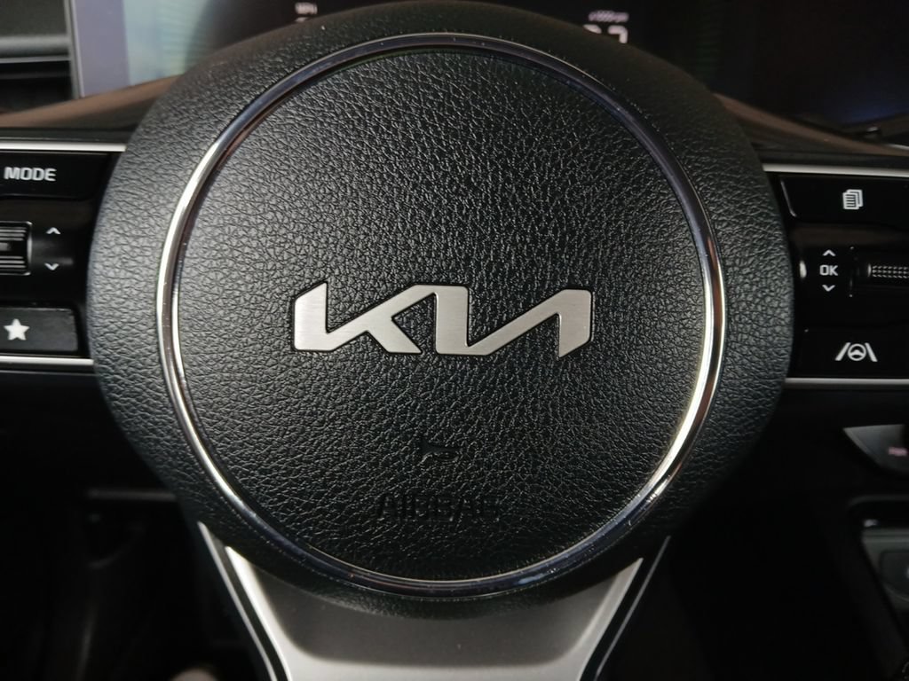 Used 2025 Kia K5 GT-Line w/ GT-Line Premium Package AWD/4WD image 5