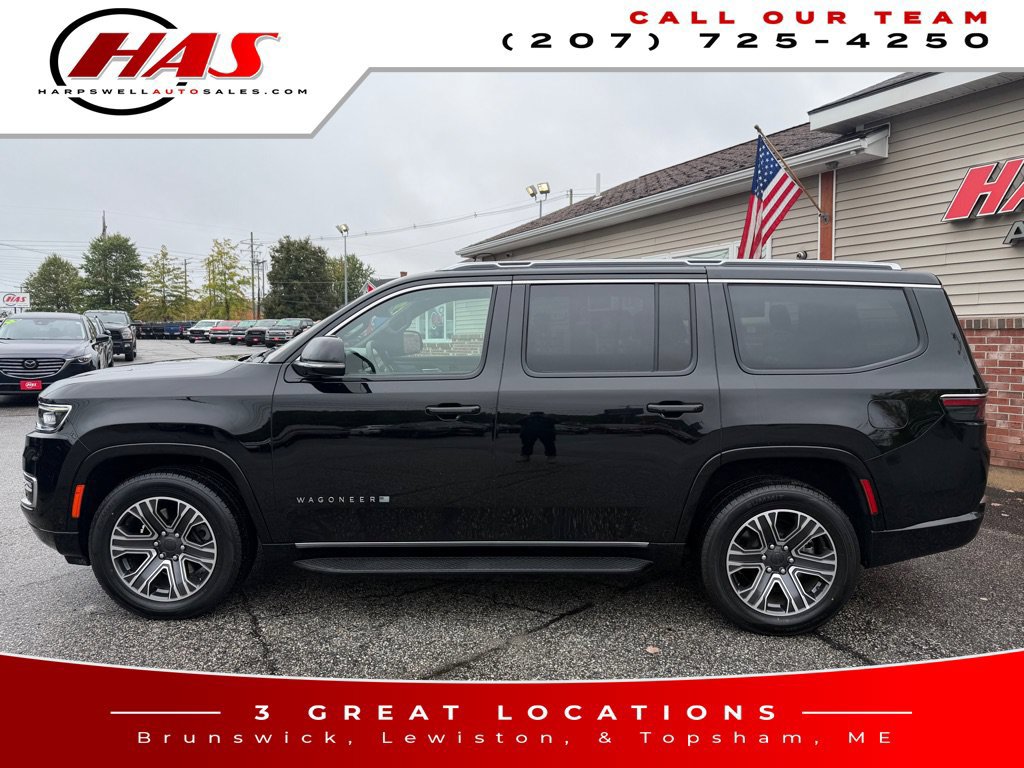 Used 2024 Jeep Wagoneer Series II AWD/4WD image 3