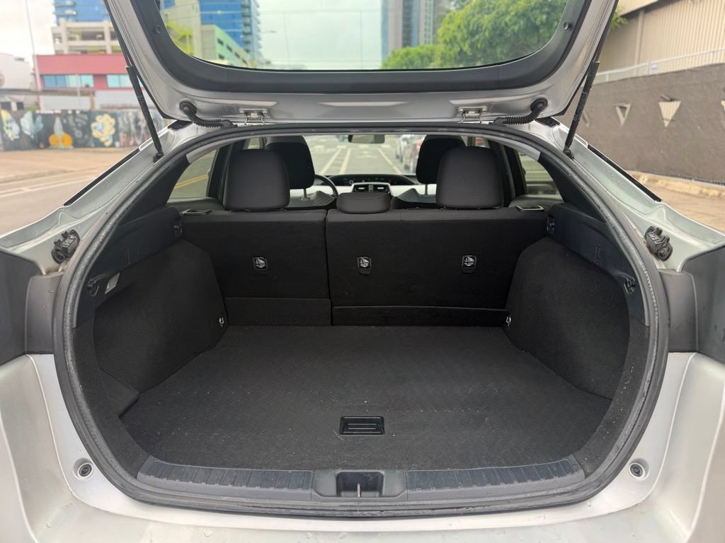 Used 2016 Toyota Prius Two FWD image 18