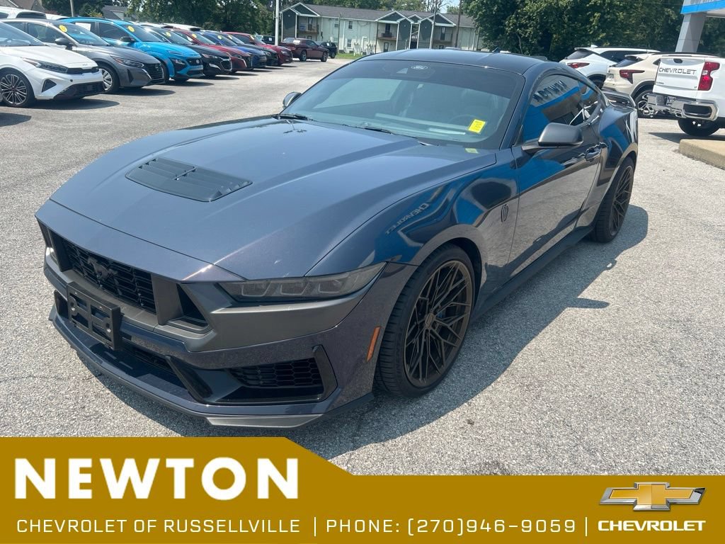 Used 2025 Ford Mustang Dark Horse RWD image 3