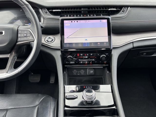 Used 2022 Jeep Grand Cherokee L Limited w/ Luxury Tech Group II image 31