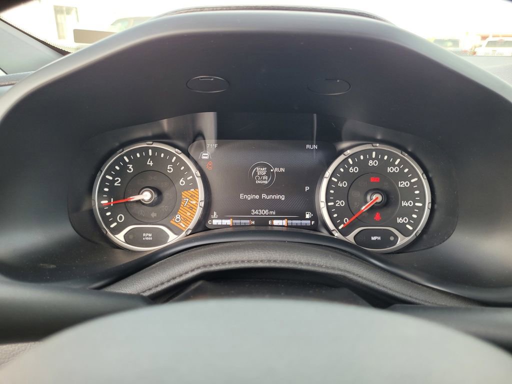 Used 2023 Jeep Renegade Latitude AWD/4WD image 23