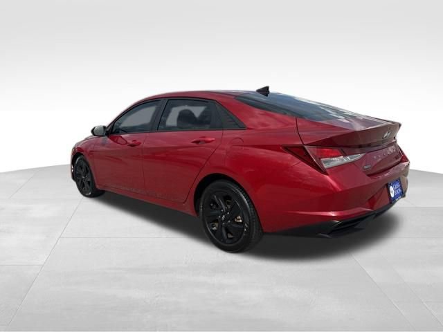 Used 2023 Hyundai Elantra SEL image 4