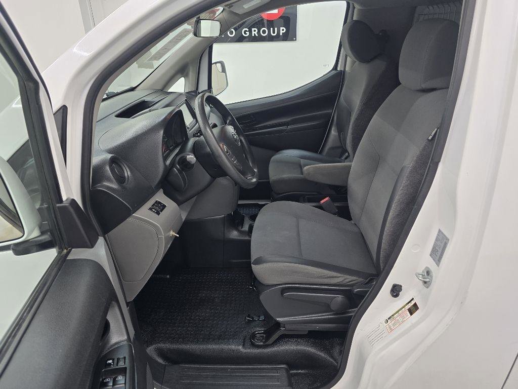 Used 2020 Nissan NV200 SV w/ Back Door Glass Package FWD image 8