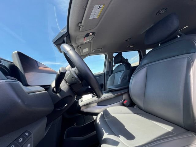 Certified 2024 Kia EV9 Light Long Range RWD image 16