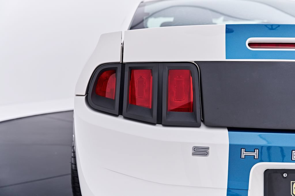 Used 2011 Ford Mustang GT Premium w/ Electronics Pkg RWD image 30