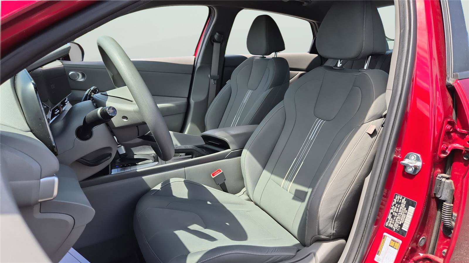 Certified 2024 Hyundai Elantra SEL FWD image 12