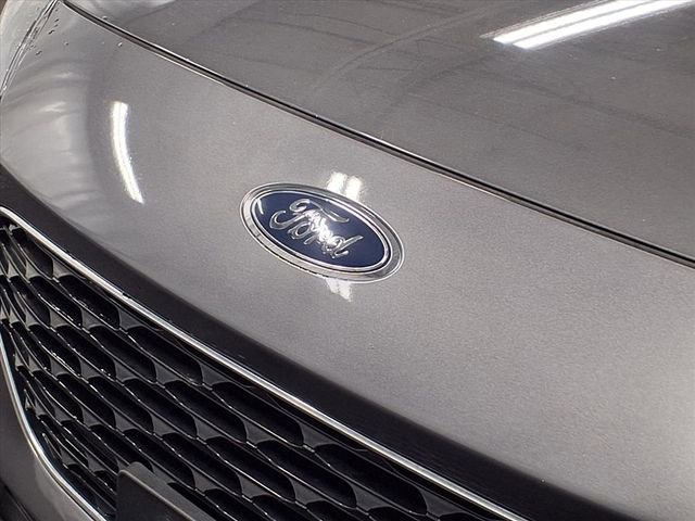 Used 2021 Ford Escape Titanium image 32