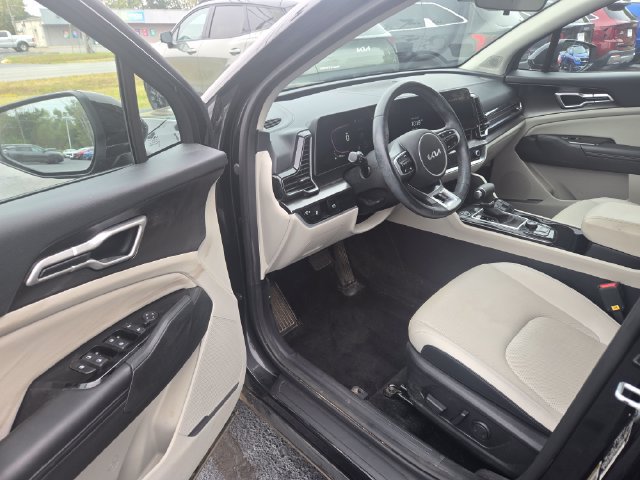 Used 2024 Kia Sportage EX FWD image 4