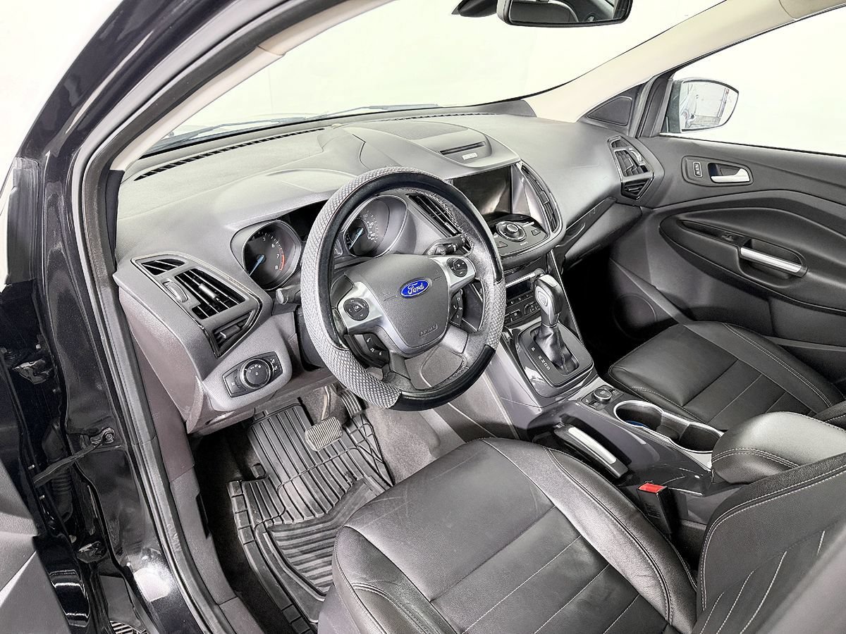 Used 2014 Ford Escape Titanium AWD/4WD image 31