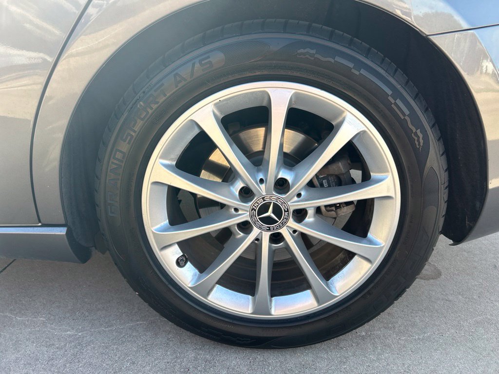Used 2019 Mercedes-Benz A 220 4MATIC image 17