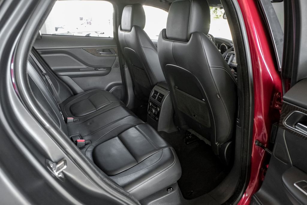 Used 2017 Jaguar F-PACE S image 43