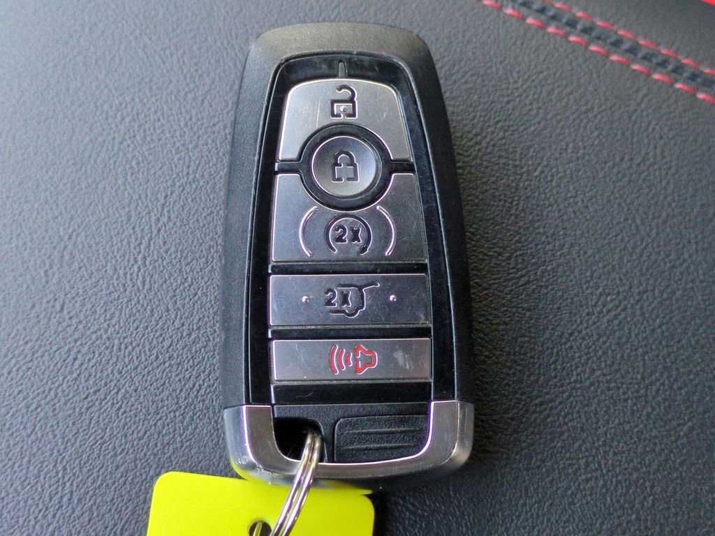 Used 2025 Ford Explorer ST-Line AWD/4WD image 33