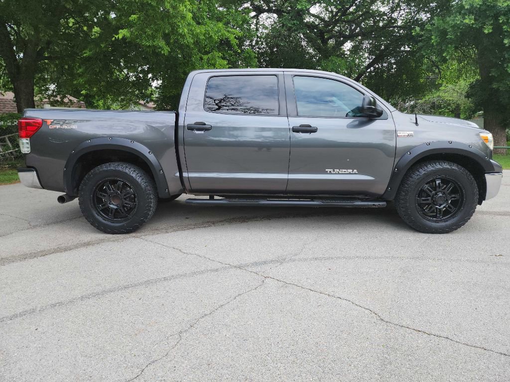 Used 2013 Toyota Tundra 2WD CrewMax w/ Tow Pkg image 14