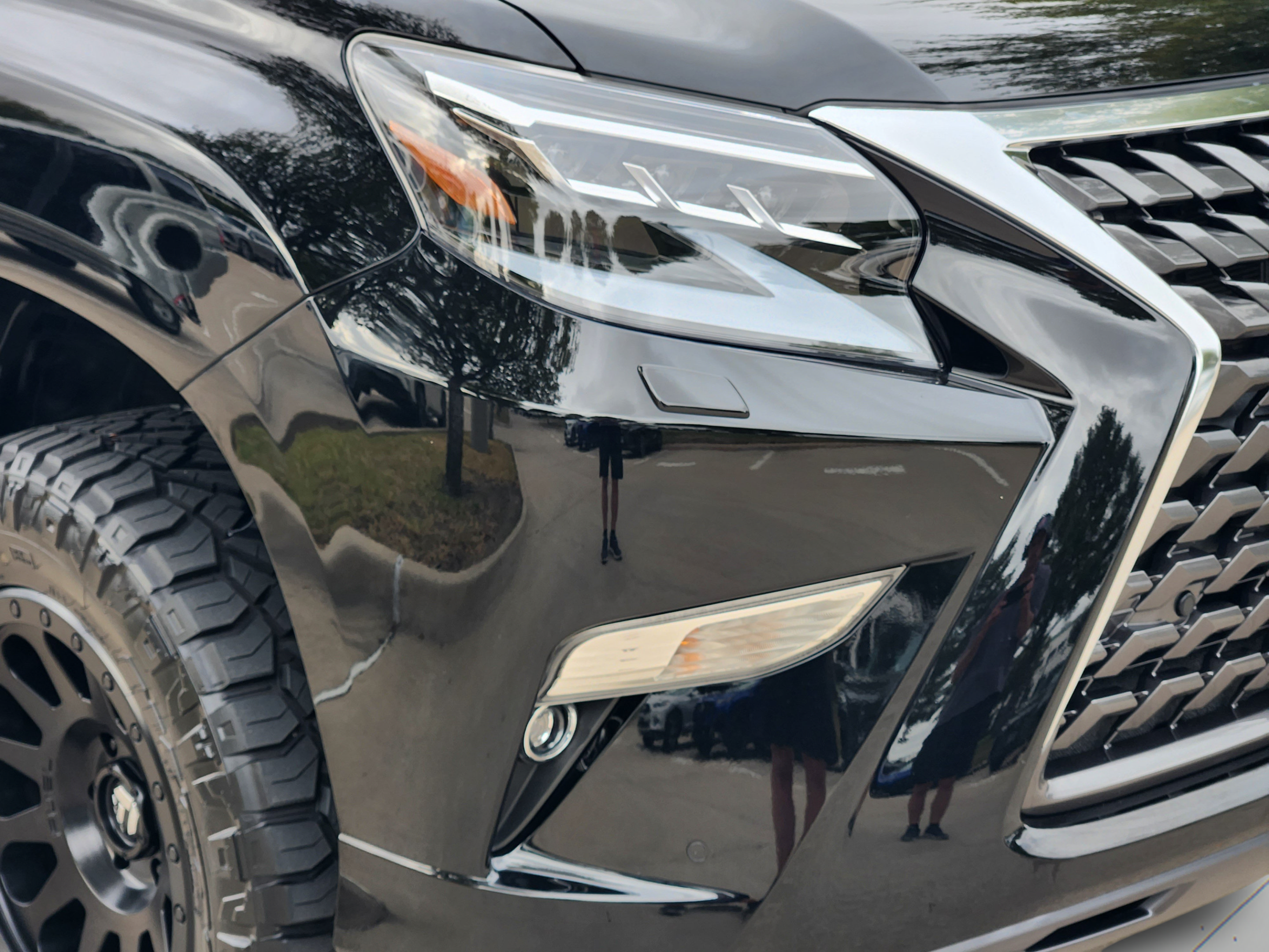 Certified 2023 Lexus GX 460 Premium w/ Premium Package AWD/4WD image 6
