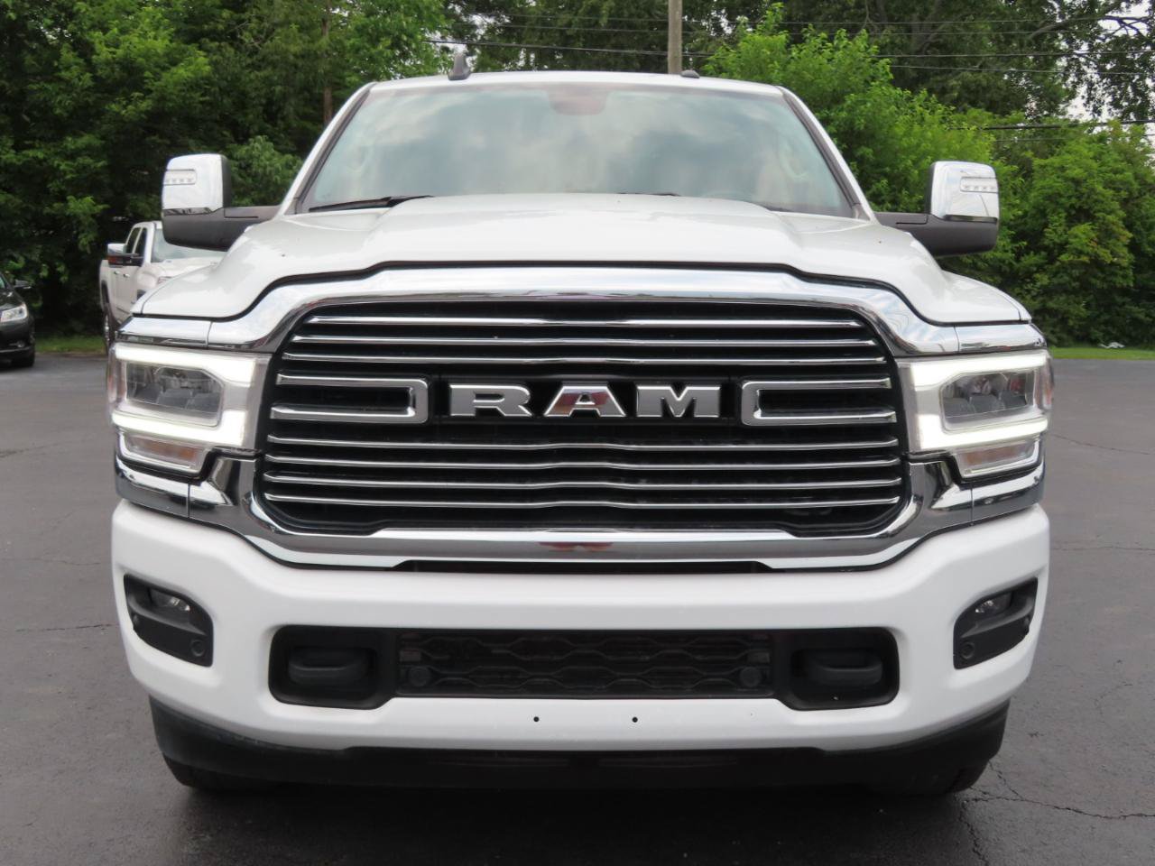 Used 2024 RAM 2500 Laramie AWD/4WD image 9