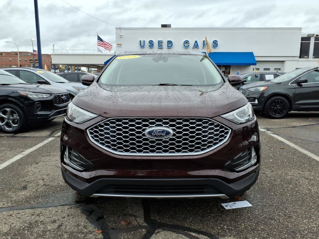 Certified 2024 Ford Edge SEL w/ Convenience Package AWD/4WD image 3