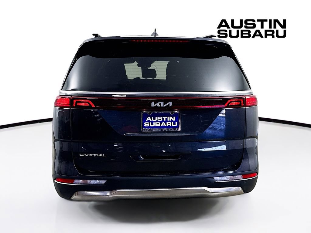 Used 2023 Kia Carnival SX image 6