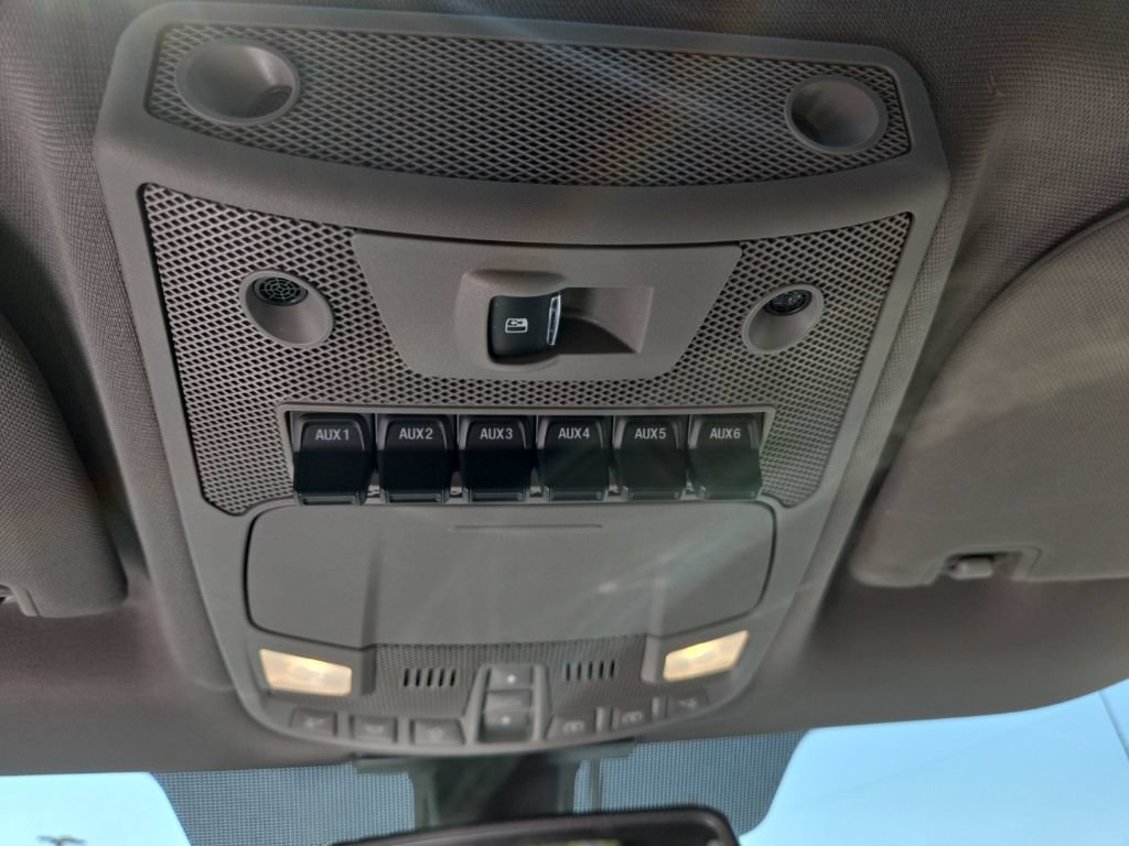 Used 2019 Ford F250 Lariat w/ Lariat Ultimate Package AWD/4WD image 16
