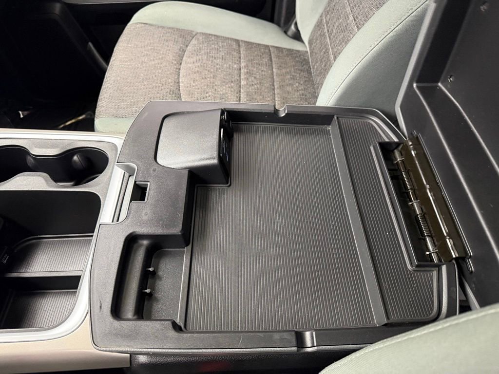 Used 2016 RAM 1500 Big Horn image 34
