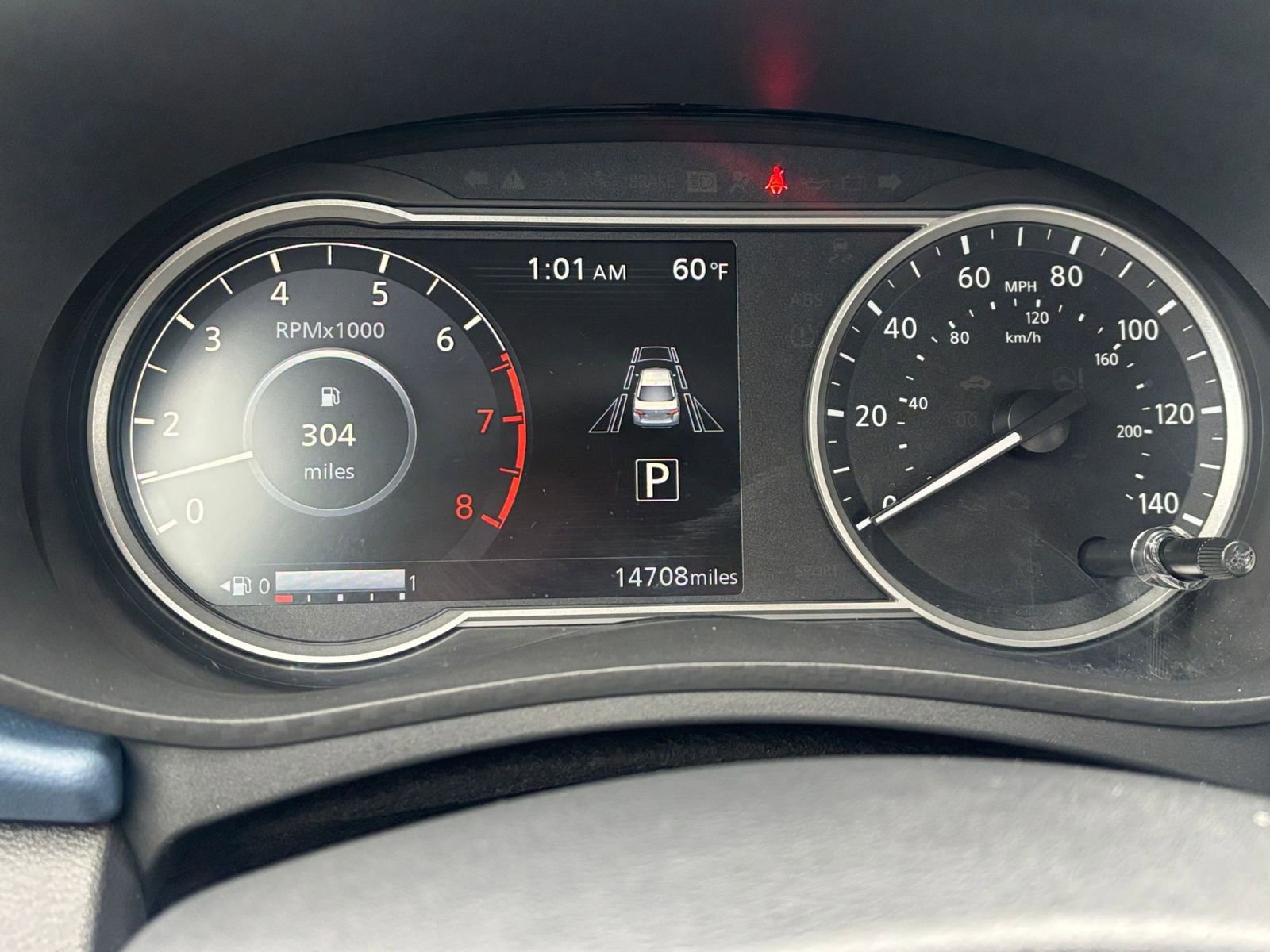 Used 2025 Nissan Versa SV image 40