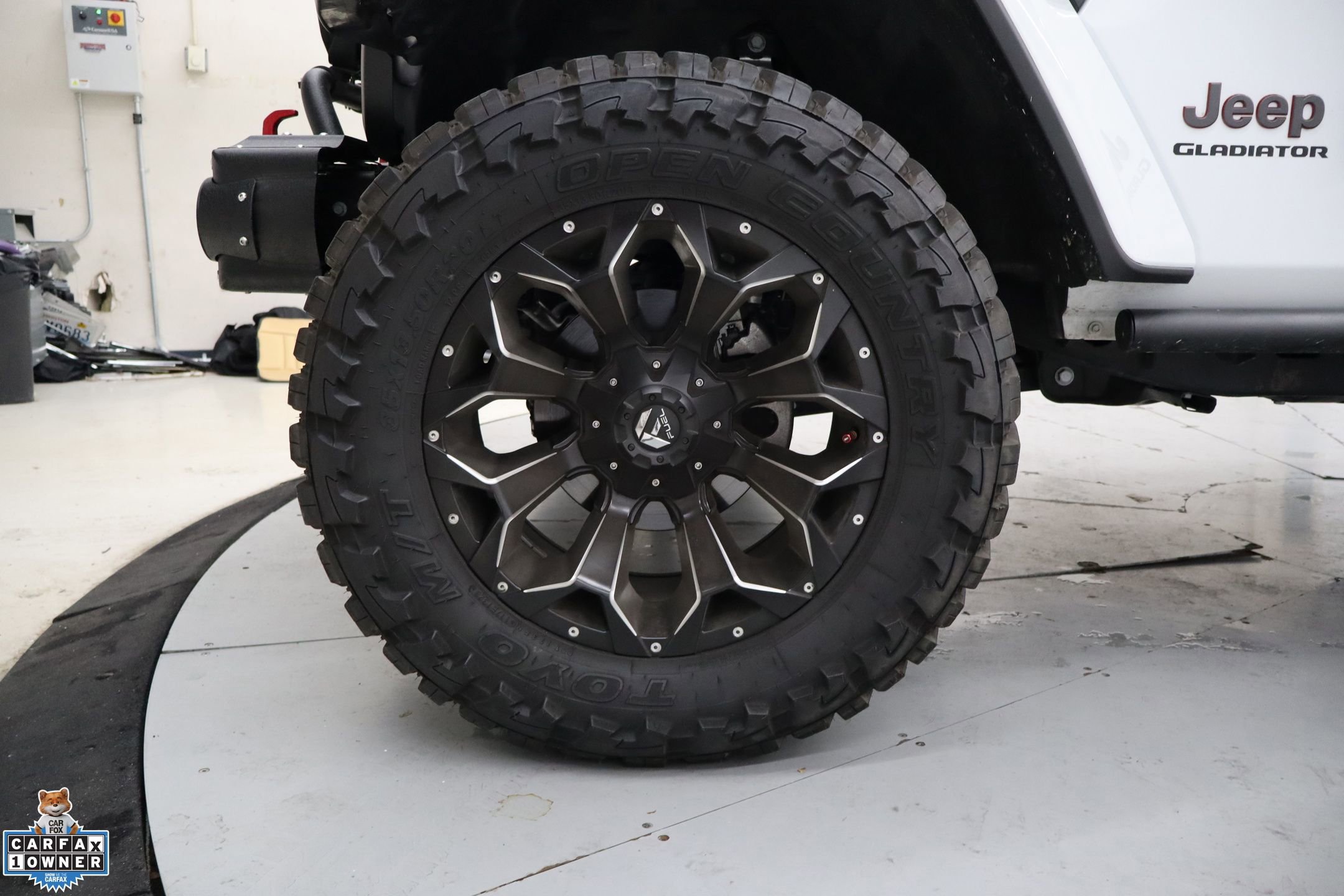 Used 2022 Jeep Gladiator Rubicon w/ Cold Weather Group image 10