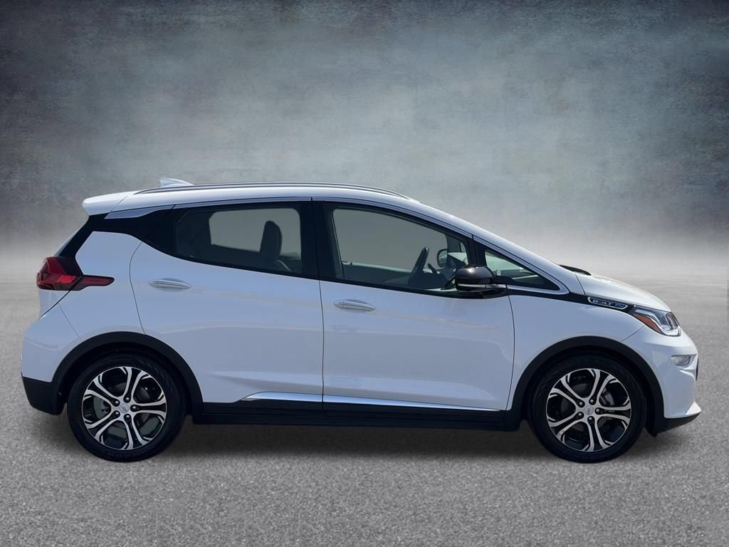 Used 2019 Chevrolet Bolt Premier w/ Infotainment Package FWD image 2