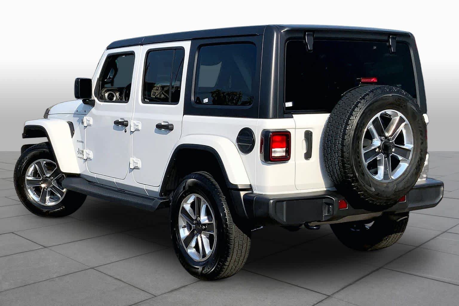 Used 2021 Jeep Wrangler Unlimited Sahara AWD/4WD image 11