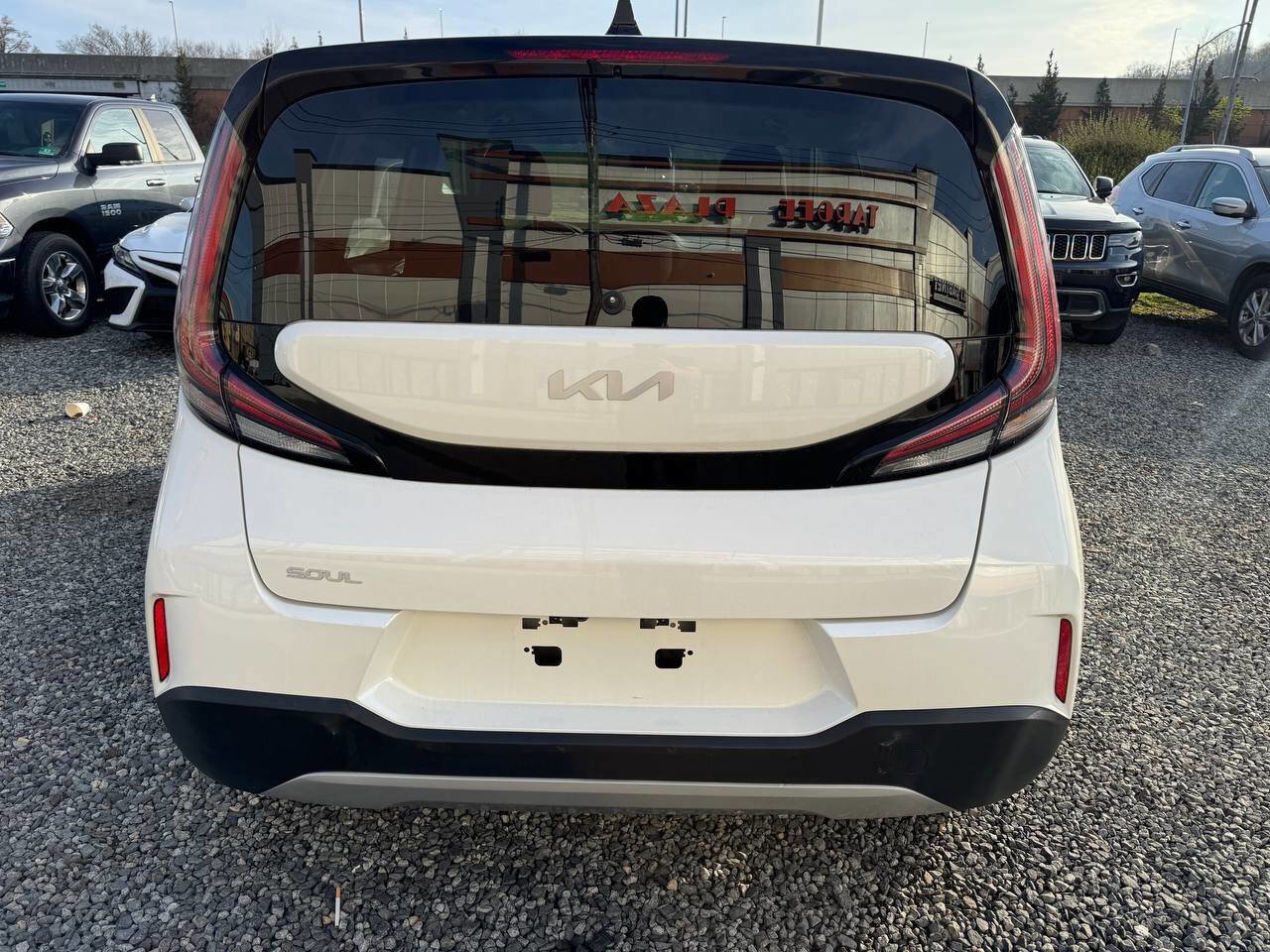 Used 2024 Kia Soul LX w/ Option Group 015 image 6