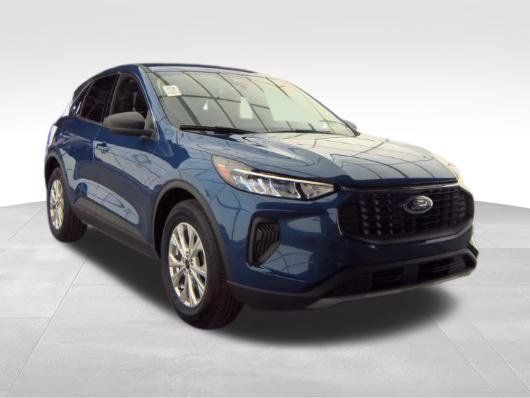 Used 2023 Ford Escape Active AWD/4WD image 2