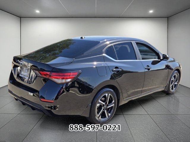 Used 2024 Nissan Sentra SV FWD image 5