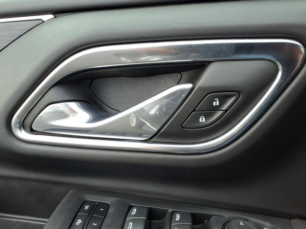 Used 2024 GMC Yukon SLT image 15