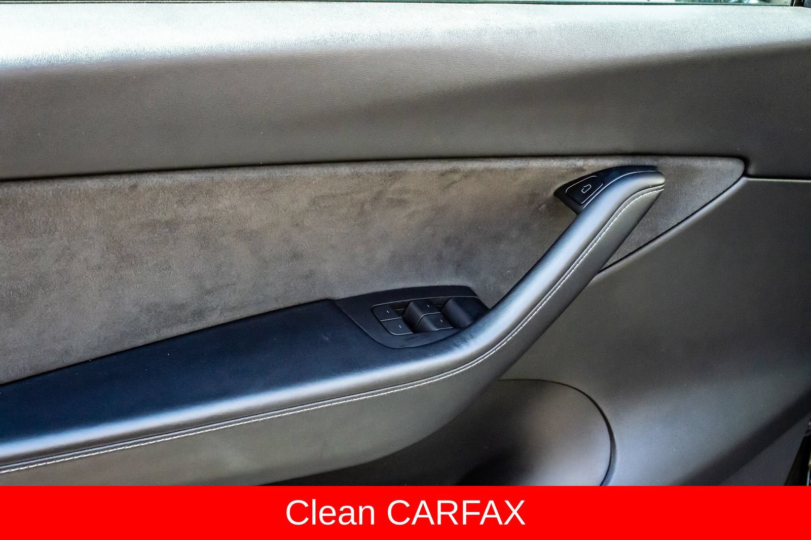 Used 2022 Tesla Model Y Long Range AWD/4WD image 22