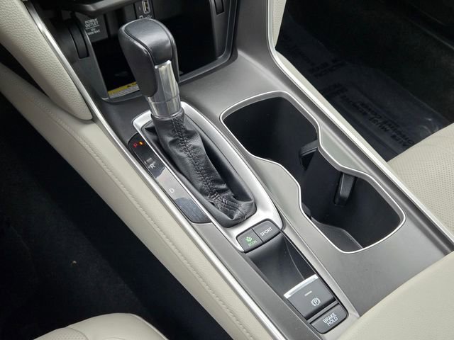 Used 2018 Honda Accord Touring image 24
