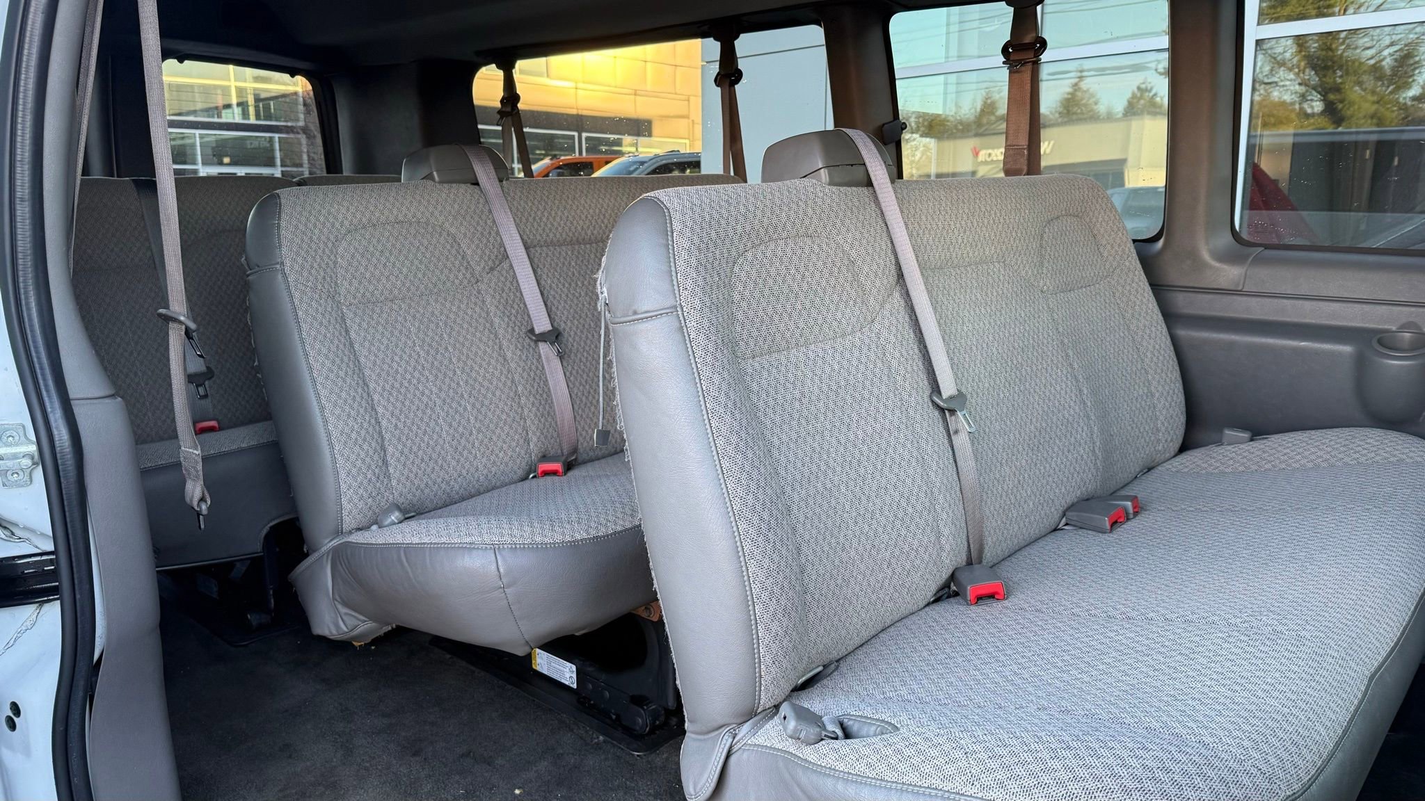 Used 2019 Chevrolet Express 3500 LT w/ LT Preferred Equipment Group image 10