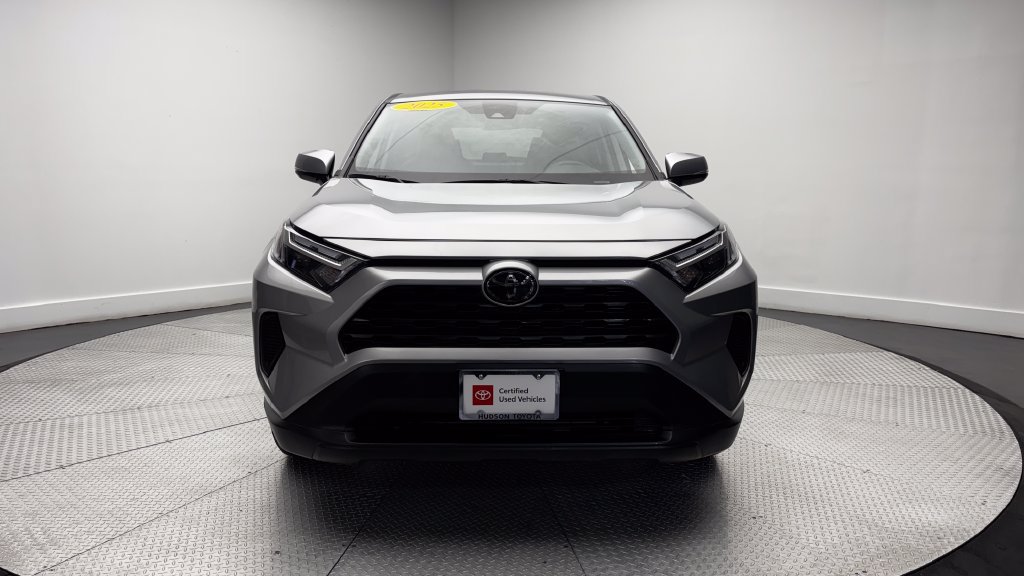 Certified 2025 Toyota RAV4 LE FWD image 40